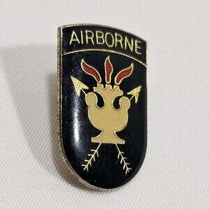 US Army John F Kennedy Special Warfare Center and School Lapel Hat Pin